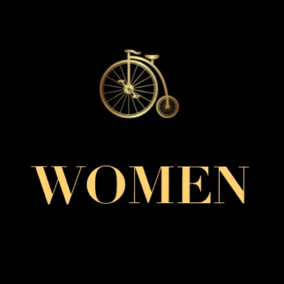 ⬇️ Ladies ⬇️ - Picture 1 of 1